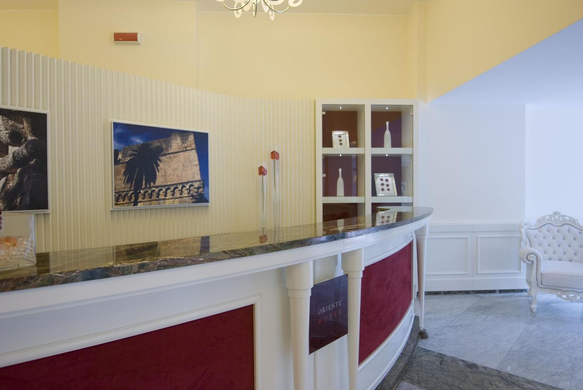Jr Hotels Oriente Bari Ngoại thất bức ảnh