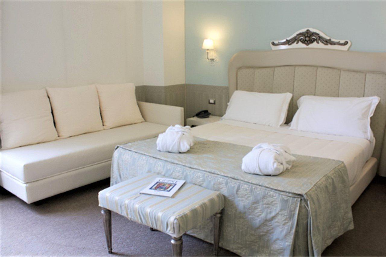 Jr Hotels Oriente Bari Ngoại thất bức ảnh